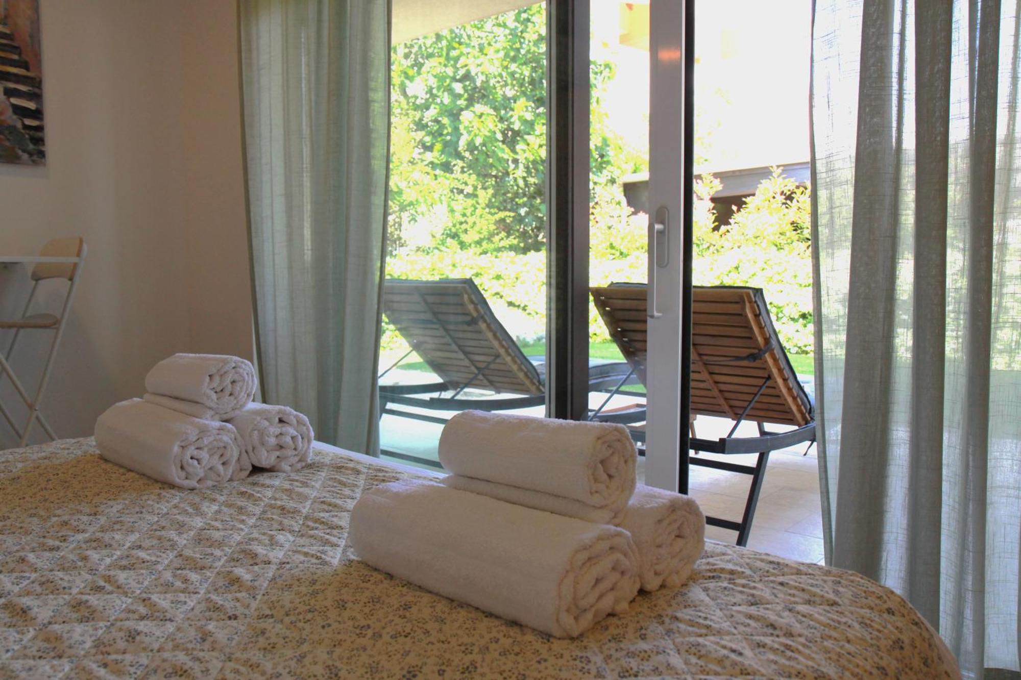 Studio Apartment Rosa Krk Кърк Екстериор снимка